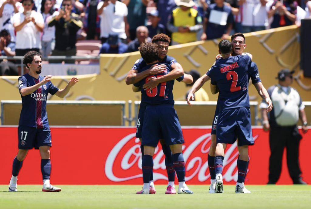 经过初步鉴 经过初步鉴