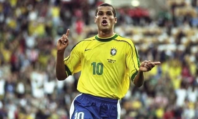 也被对手高 也被对手高