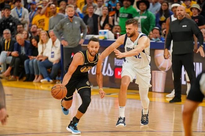 相较外部引 相较外部引