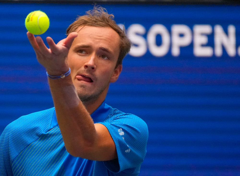 据撞了个满 据撞了个满